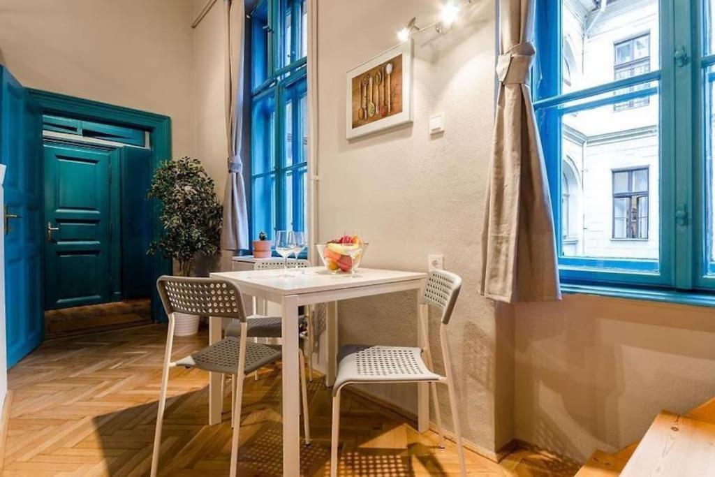 Blue Lotus Apartment T50 بودابست المظهر الخارجي الصورة